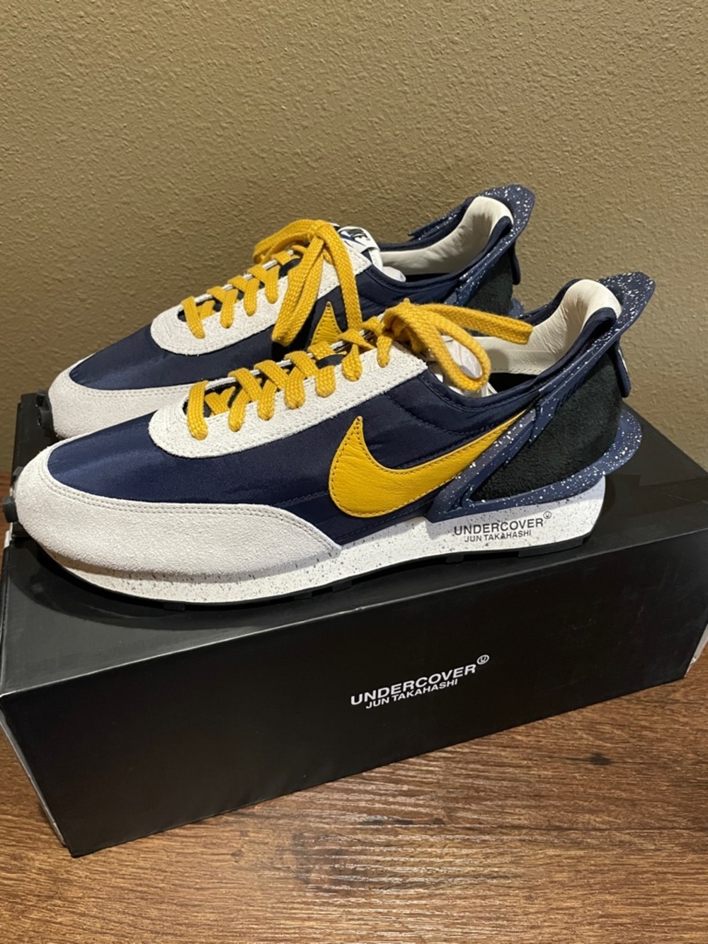 NEW Nike Undercover Jun Takahashi blue and yellow sneakers 11M/12W - Picture 2 of 7